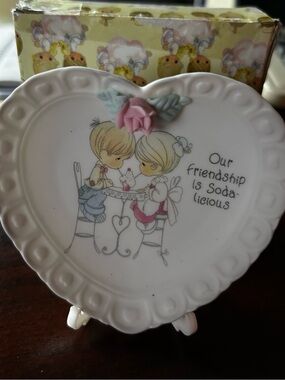 Precious Moments Enesco mini plate with easel